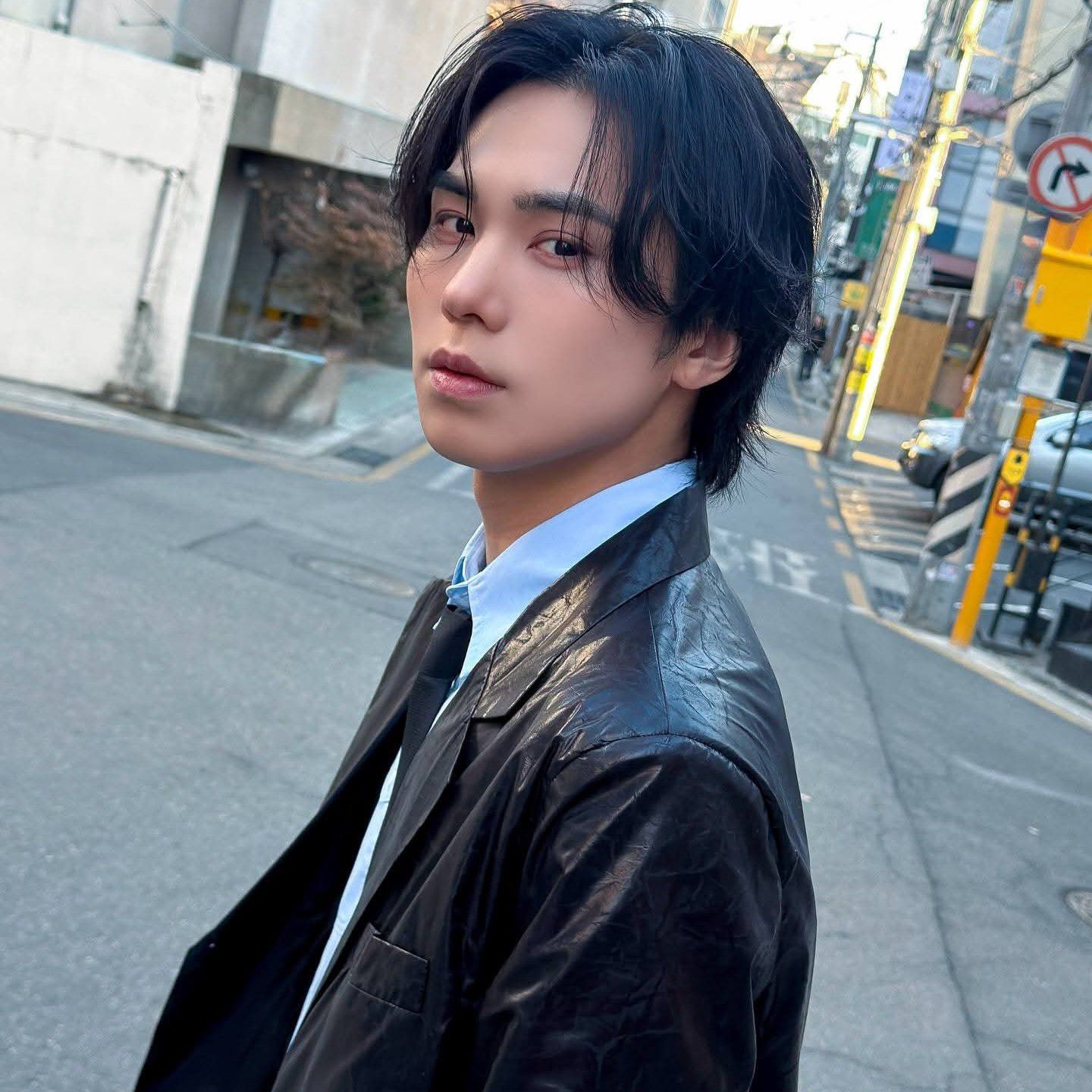 A moment captured by Rocky's fan