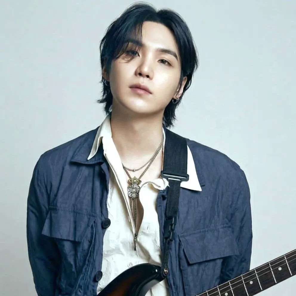 Behind-the-scenes cut of SUGA (BTS)