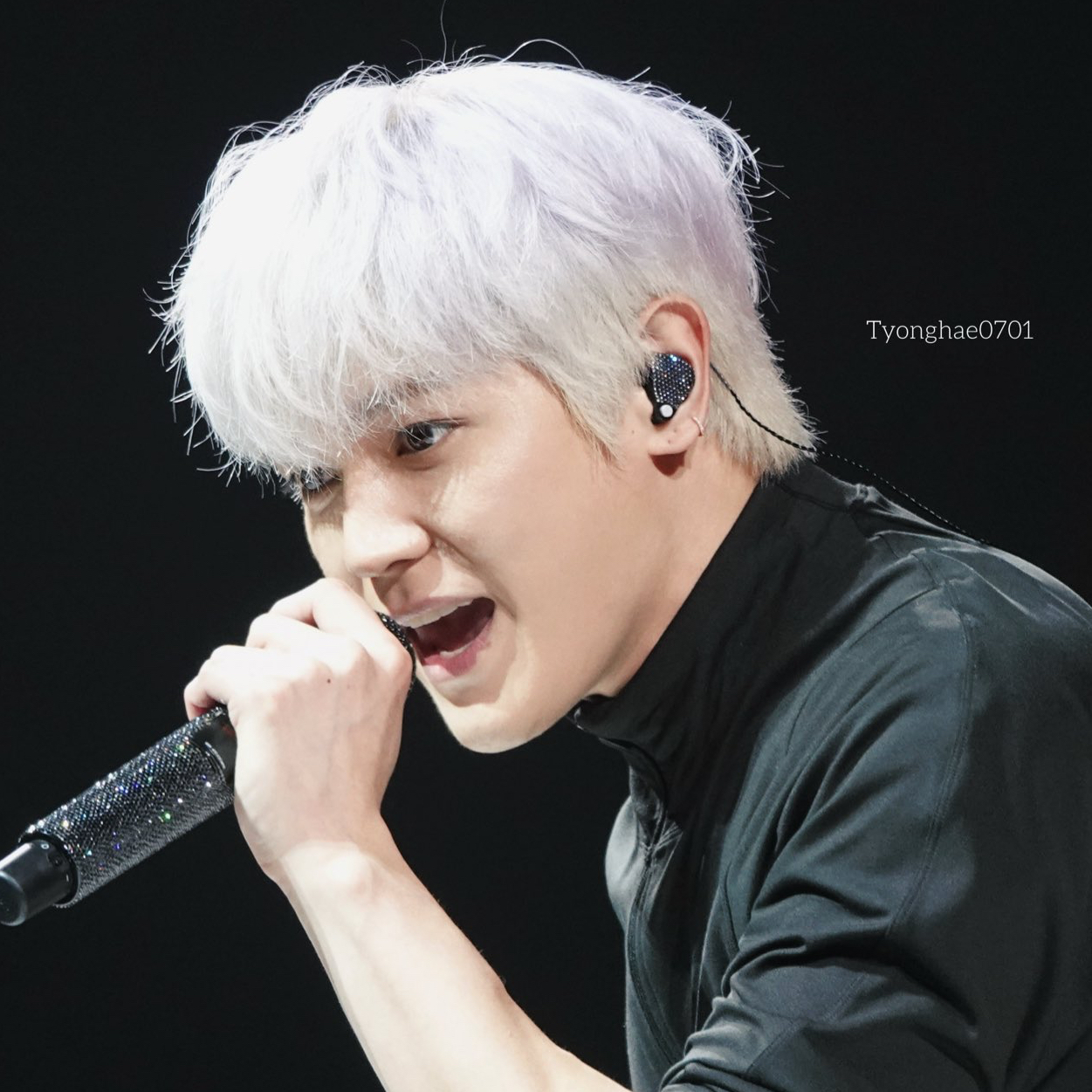 A moment captured by Taeyong (NCT 127)'s fan