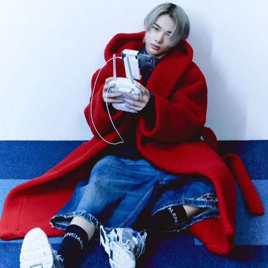 Foto terbaru NI-KI (ENHYPEN)