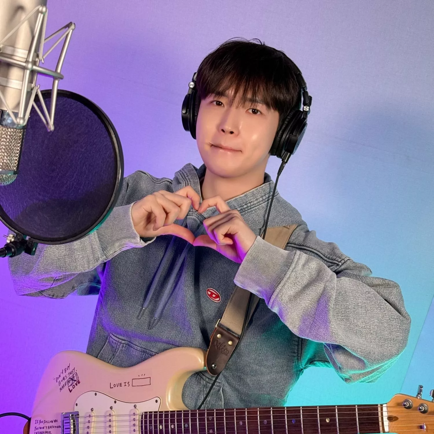 金在奐粉絲拍下的瞬間