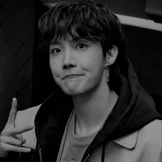제이홉 (방탄소년단)의 최신 사진