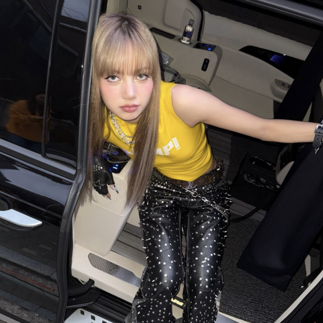 Recent activity shot of Lisa (BLACKPINK)