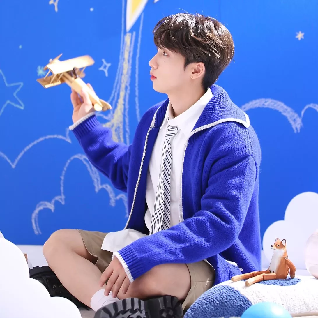 A moment captured by Jeong Sewoon's fan