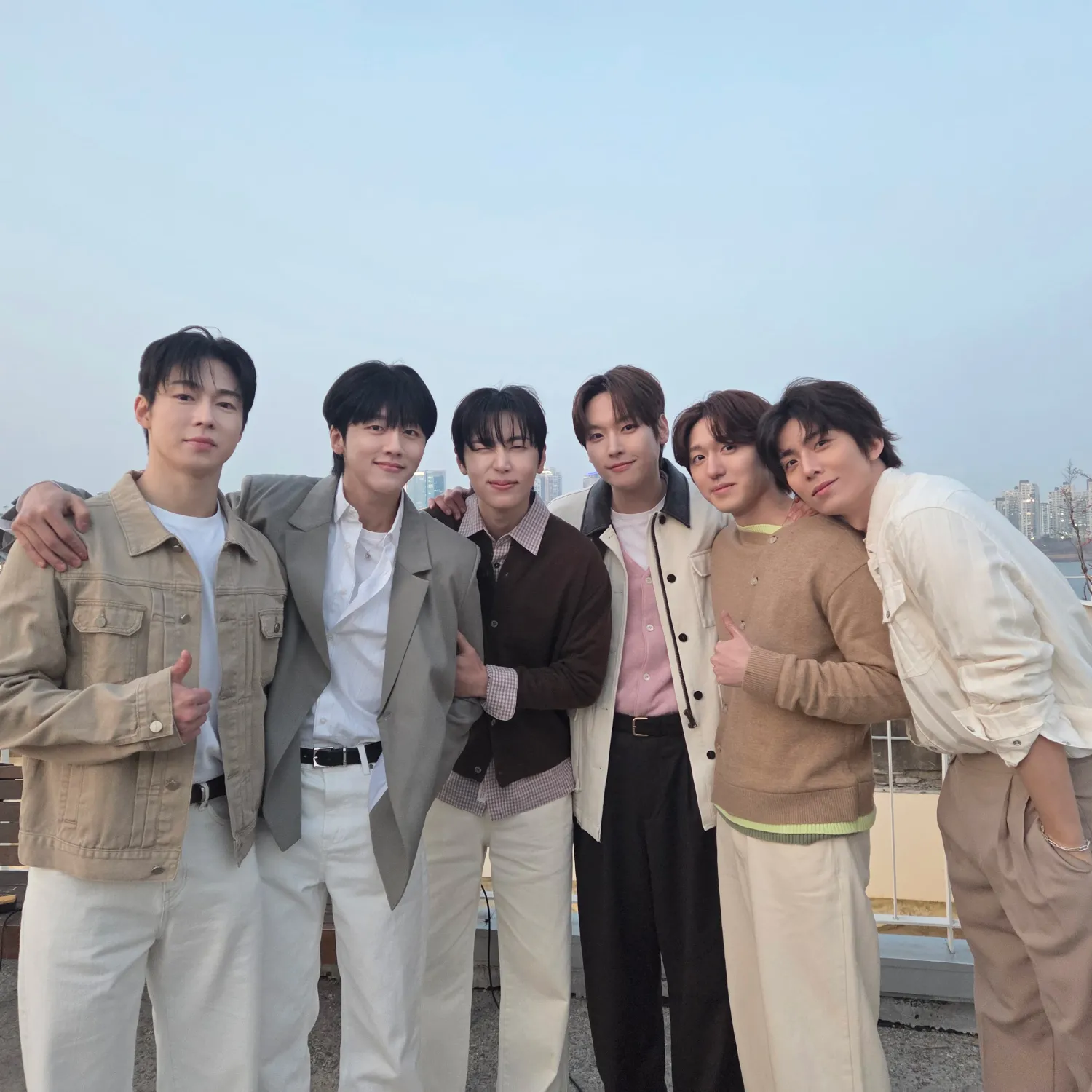 Foto aktivitas terbaru SF9