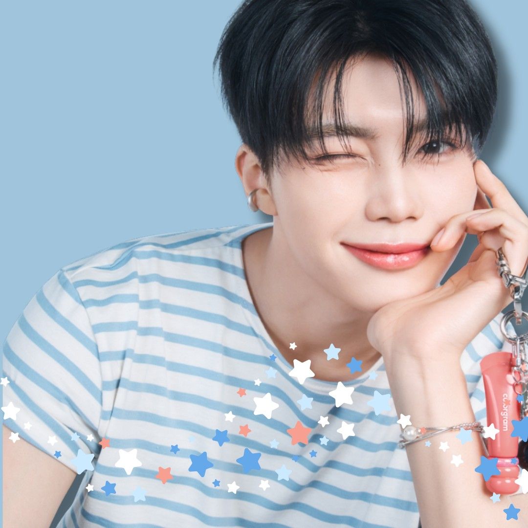 Foto terbaru Park Gunwook (ZEROBASEONE)