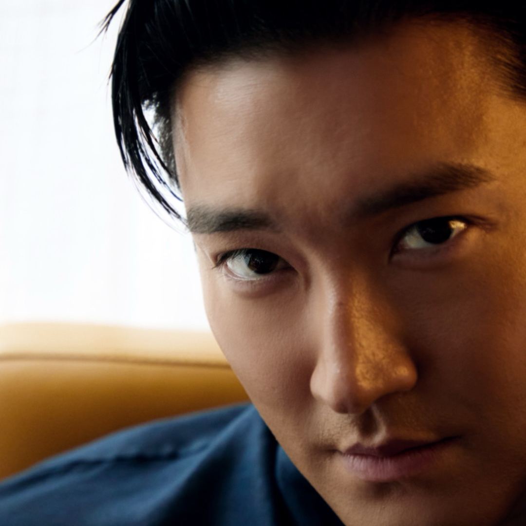 Recent activity shot of Siwon (Super Junior)