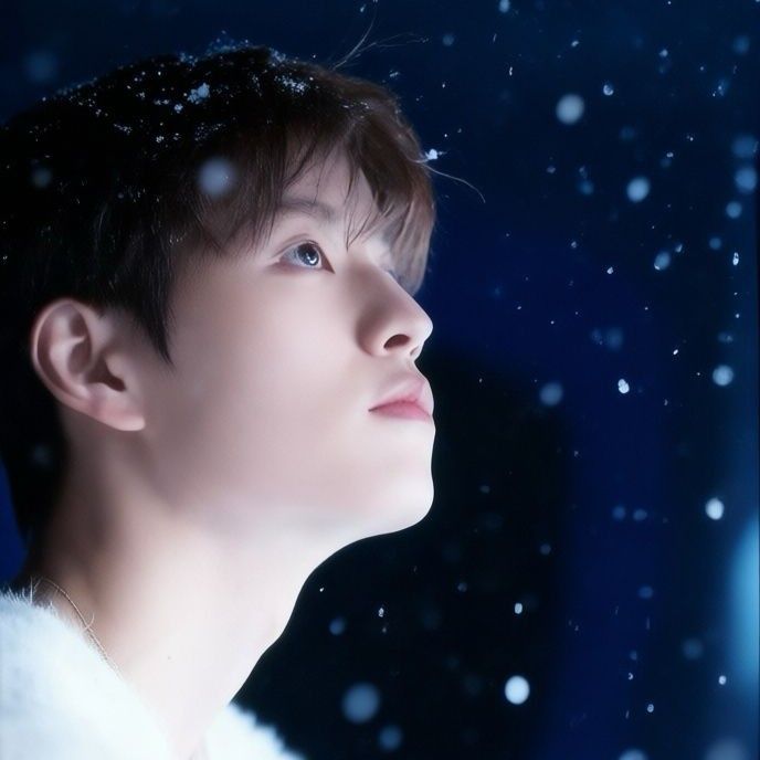 Foto aktivitas terbaru Seungmin (Stray Kids)