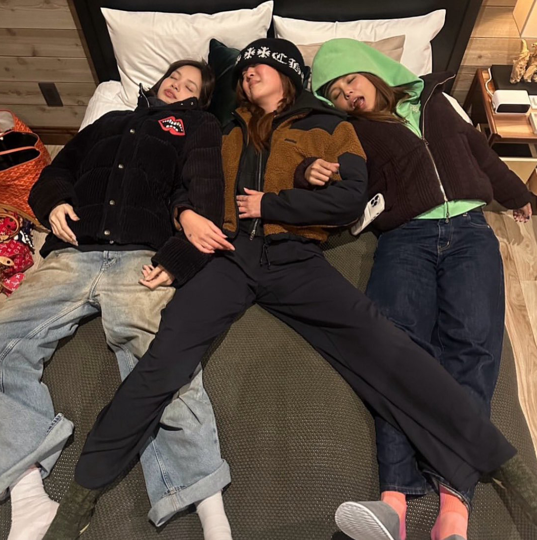 Momen yang diabadikan oleh penggemar Lisa (BLACKPINK)