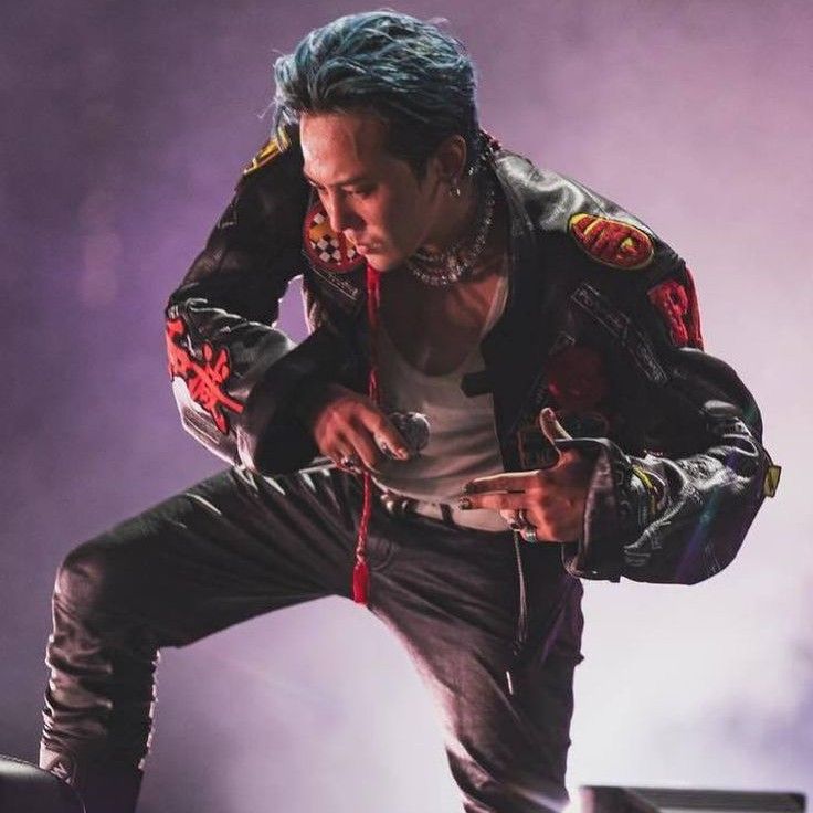 Recent activity shot of G-DRAGON (BIGBANG)