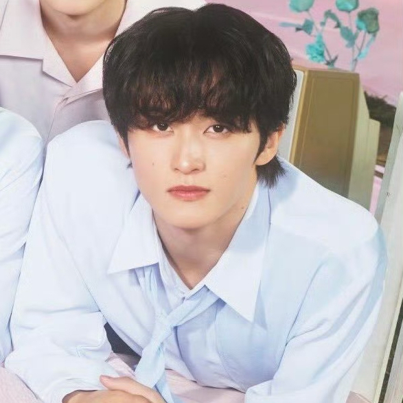 Mark (NCT 127, NCT DREAM)的最新照片