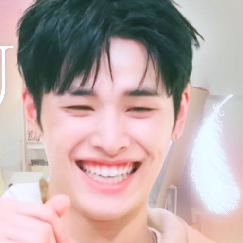 Behind-the-scenes cut of Haru (NEXZ)