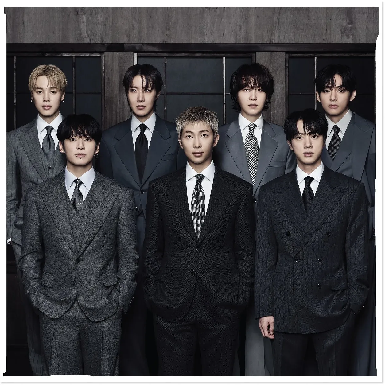 Behind-the-scenes cut of BTS