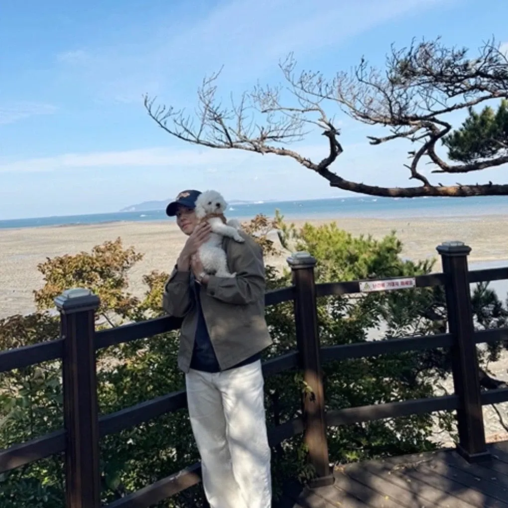 Behind-the-scenes cut of MJ (ASTRO)