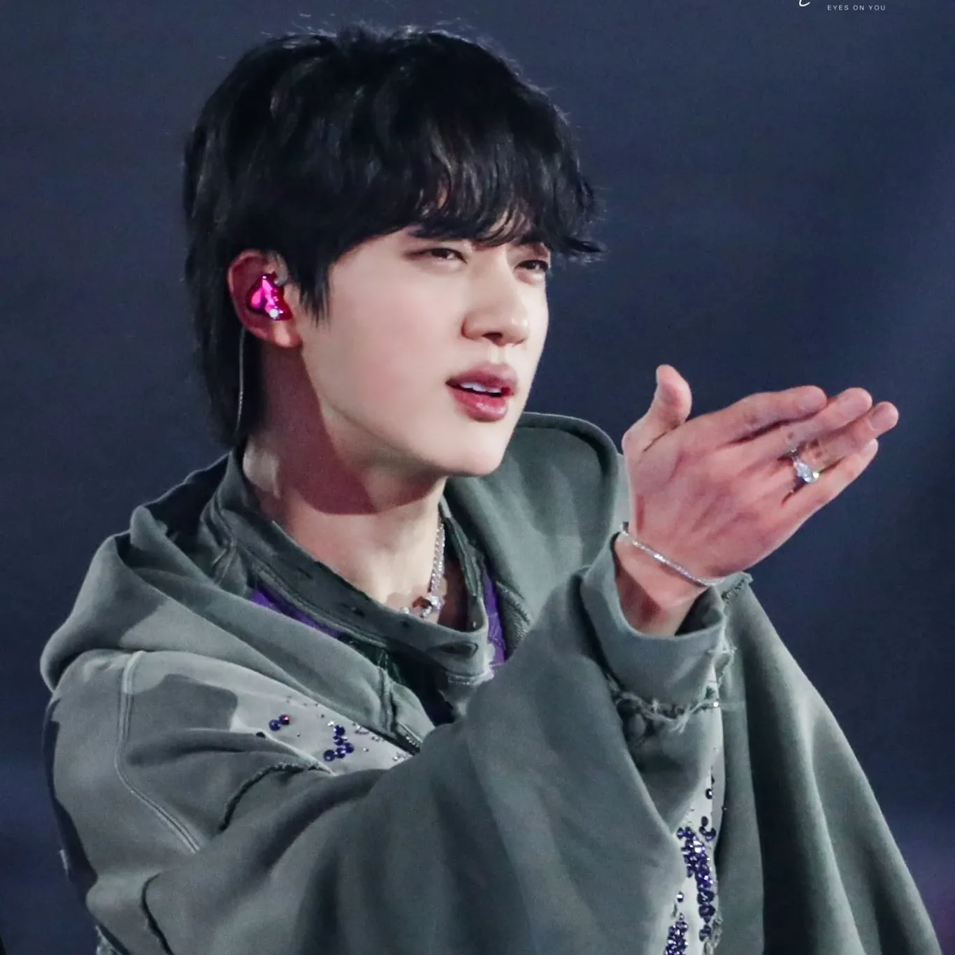 Potret di balik layar Jin (BTS)