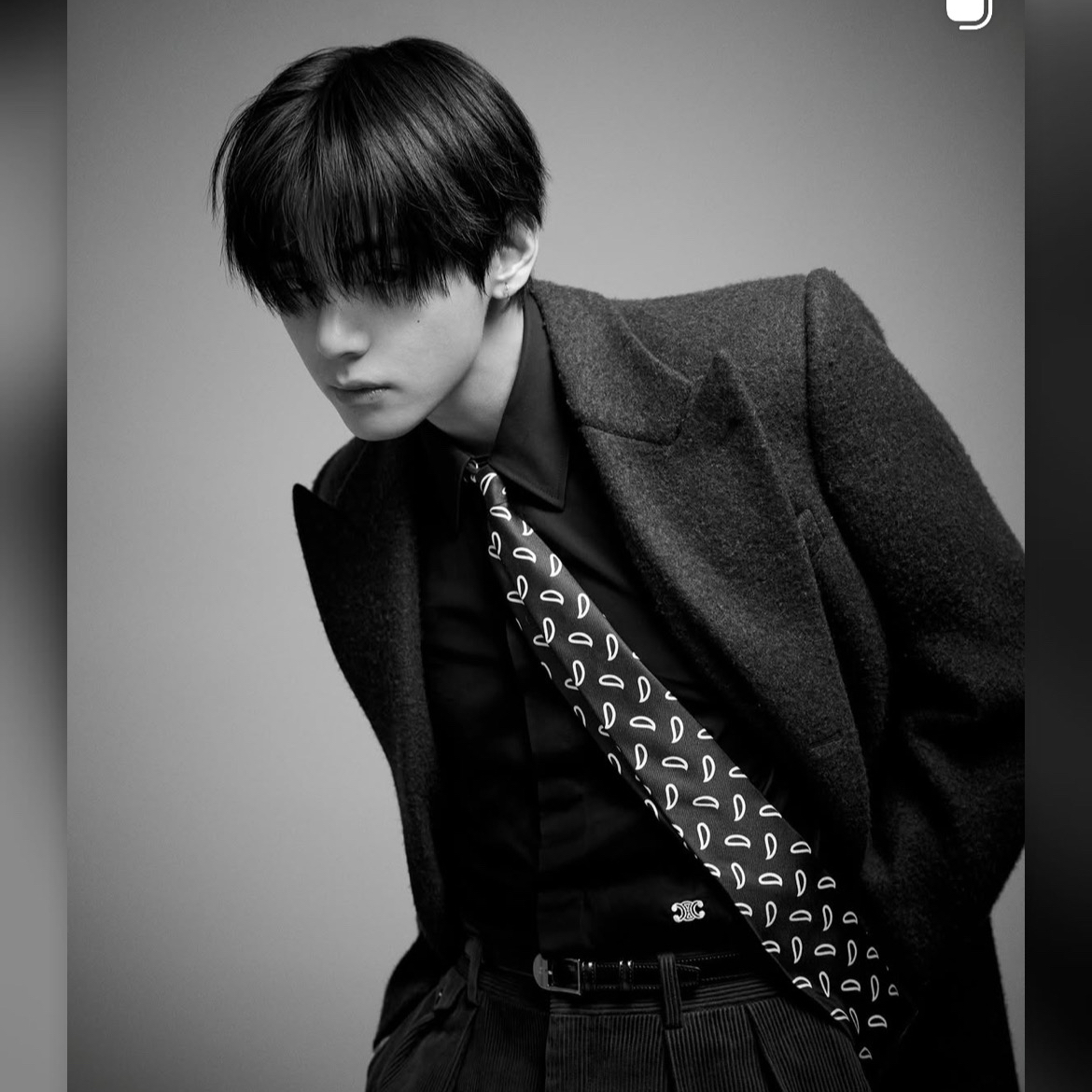 V (BTS)の舞台裏ショット