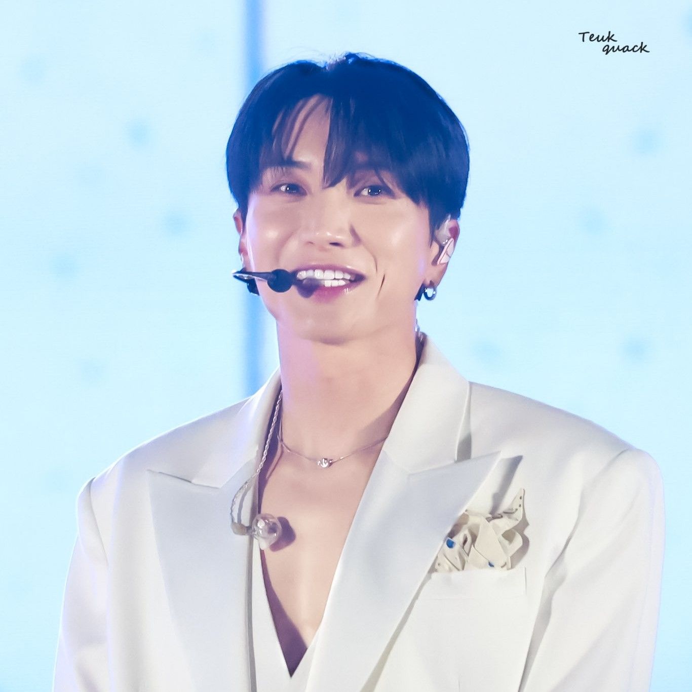 Recent activity shot of Leeteuk (Super Junior)