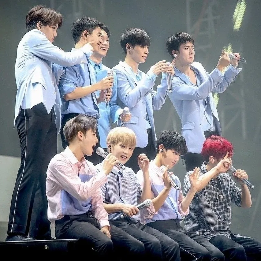 A moment captured by EXO's fan