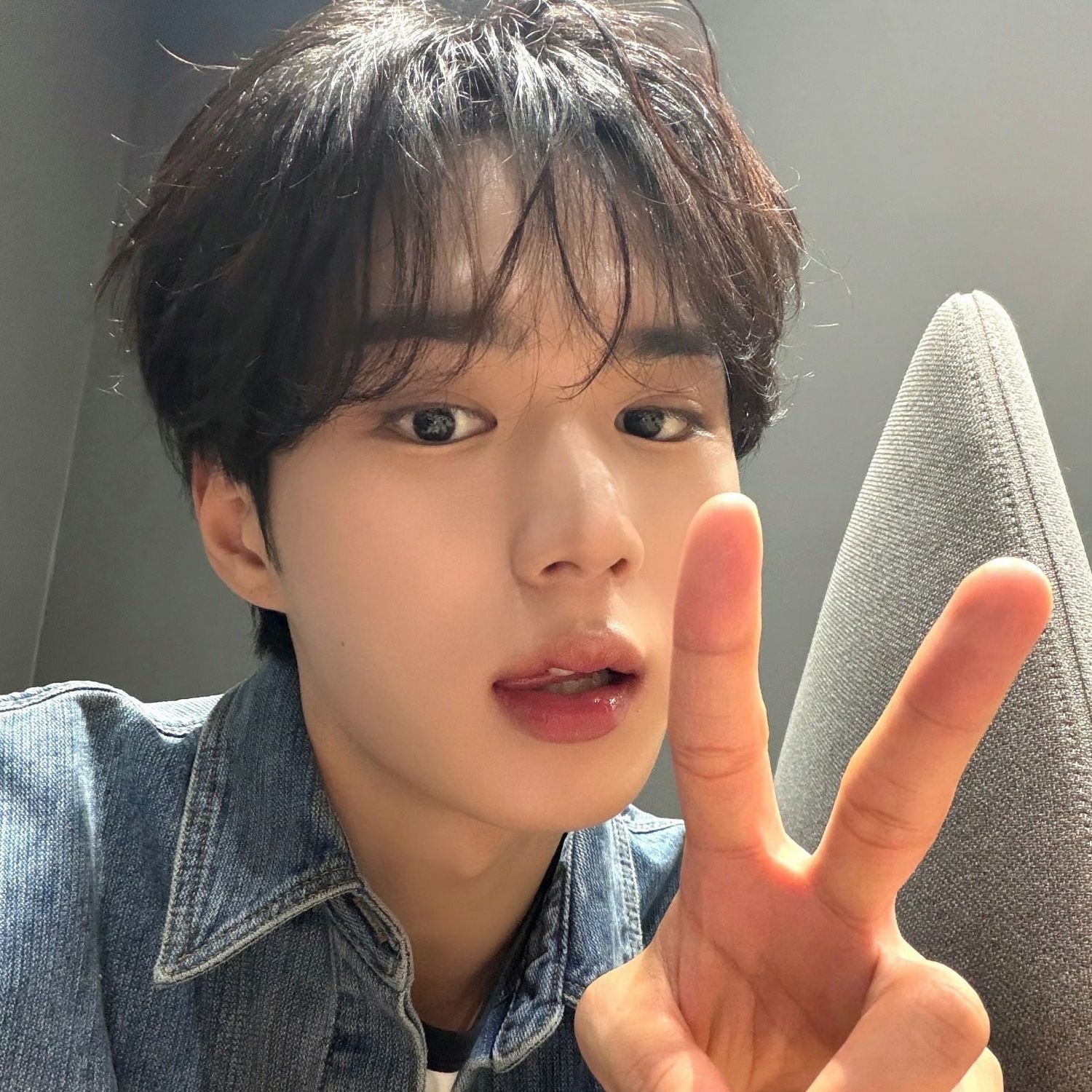 Momen yang diabadikan oleh penggemar Kim Junseo (ALPHA DRIVE ONE)