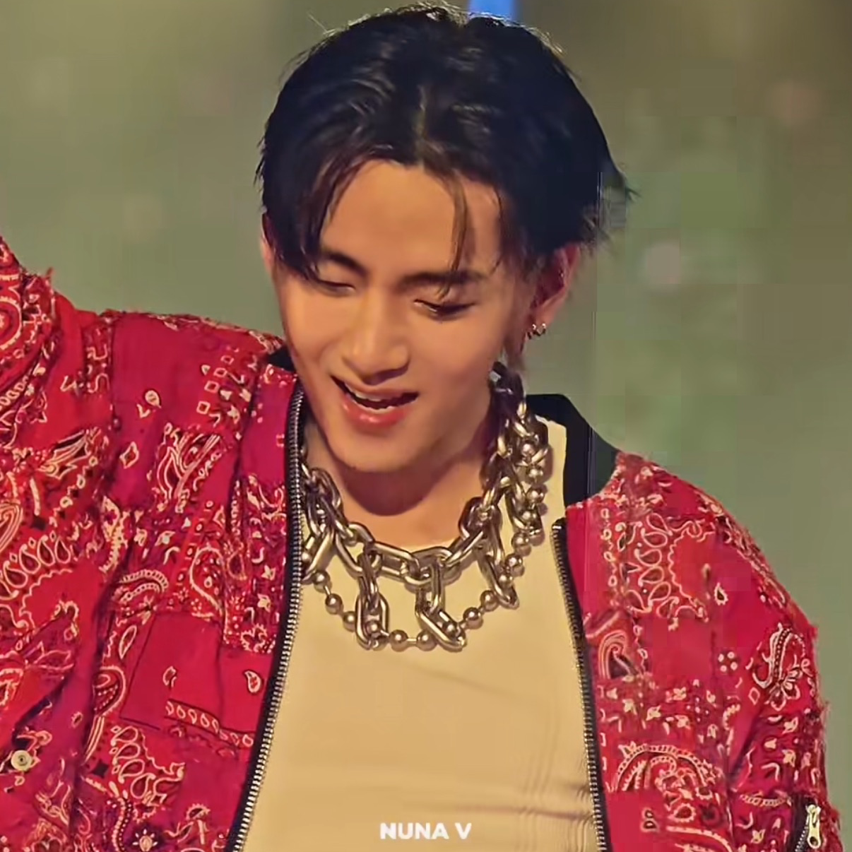 A moment captured by V (BTS)'s fan