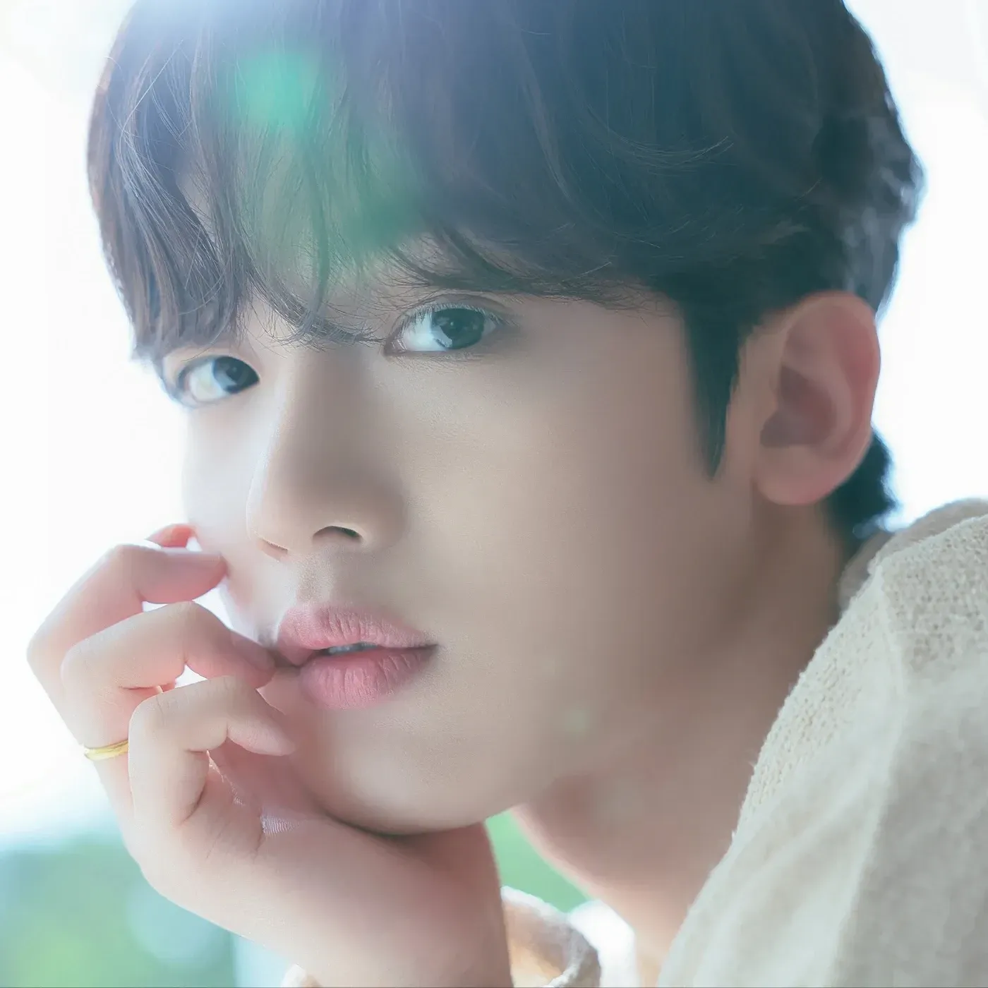 A moment captured by Kim Yohan (WEi)'s fan
