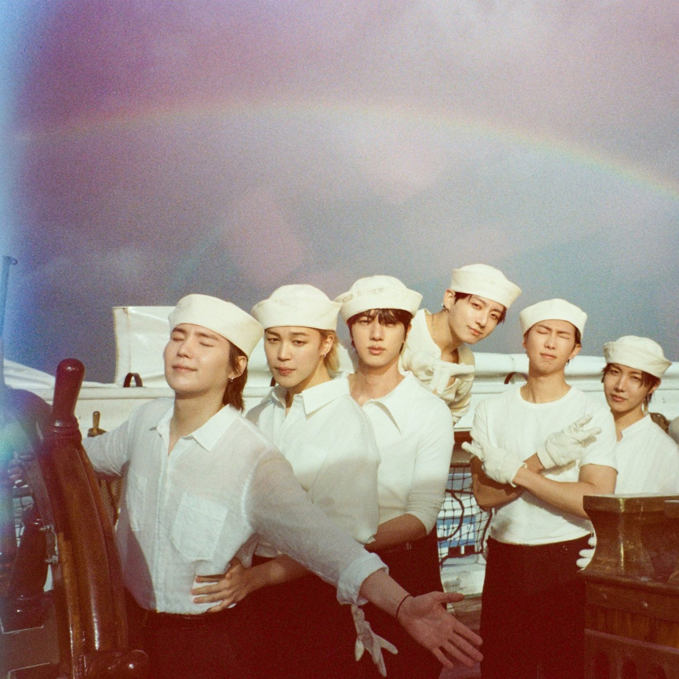 SUGA (BTS)の舞台裏ショット