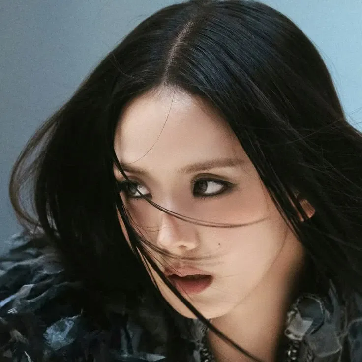 Behind-the-scenes cut of Jisoo (BLACKPINK)