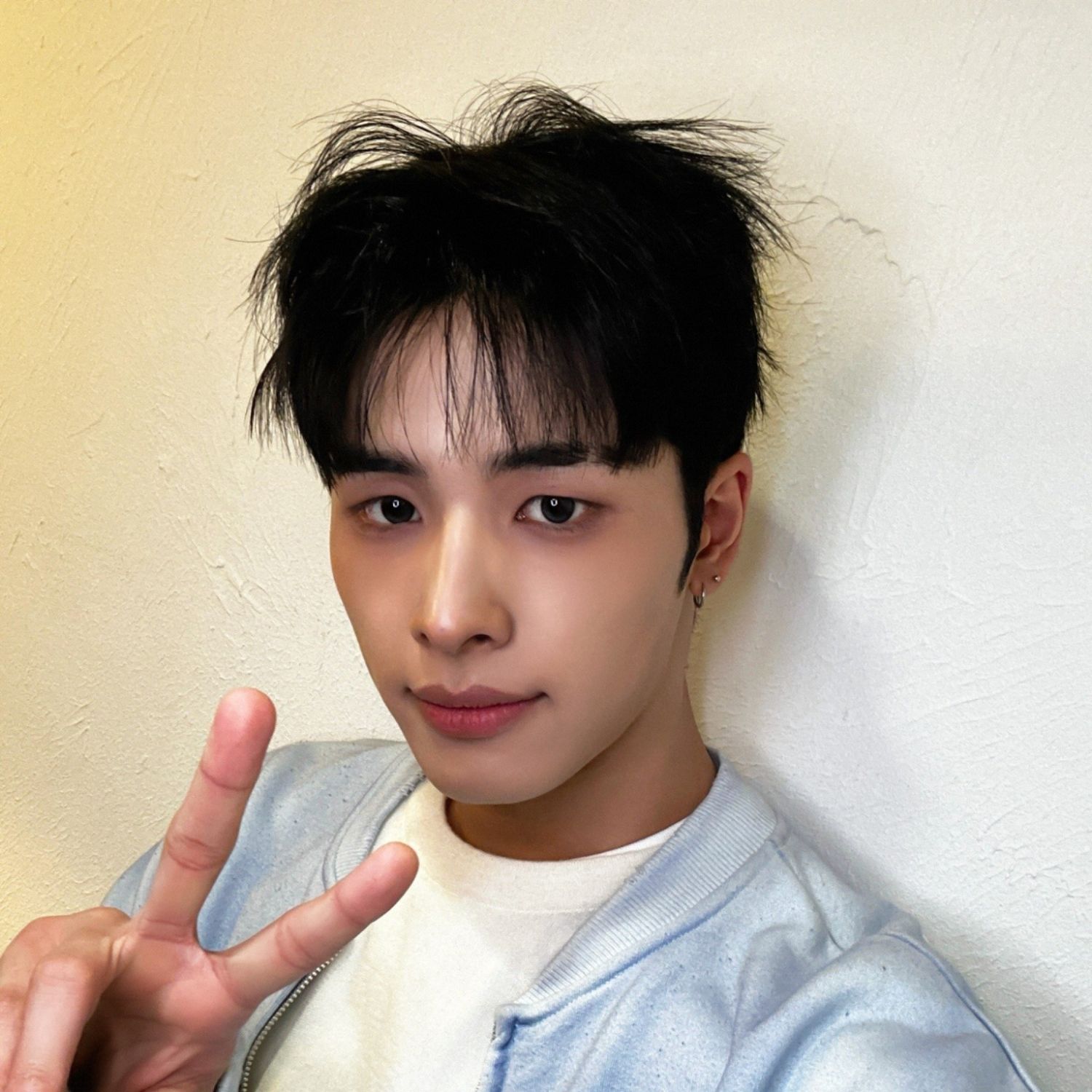 Recent activity shot of Haru (NEXZ)