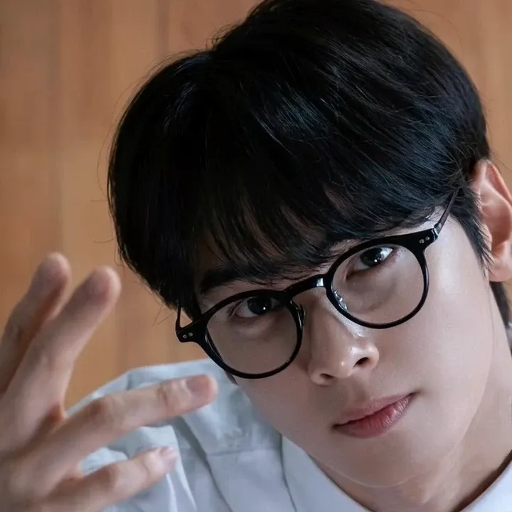 Latest photo of Eunwoo (ASTRO)