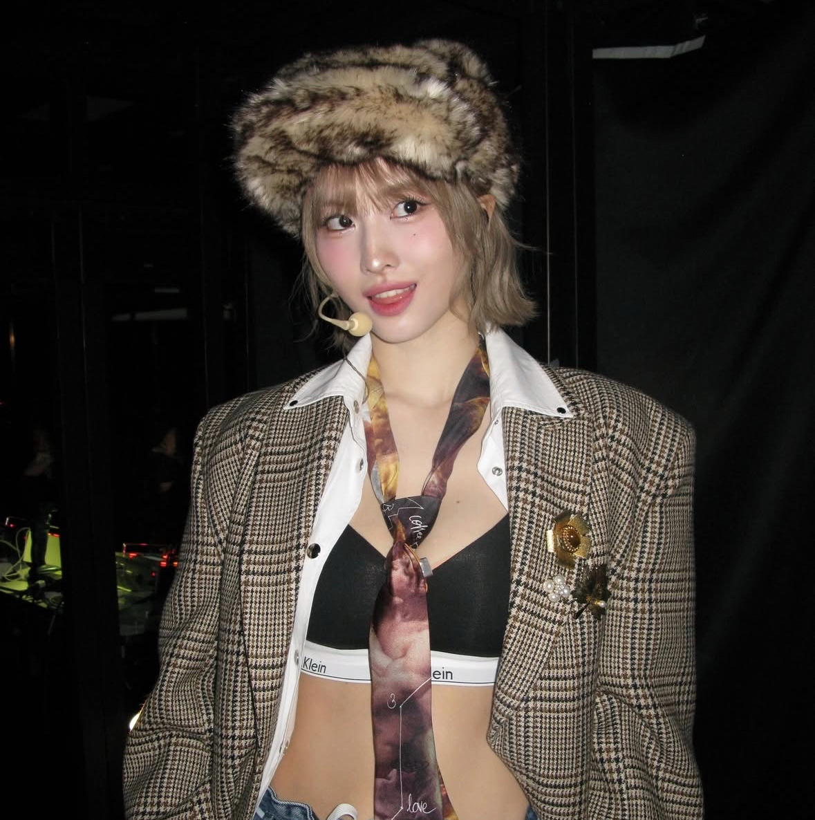 Momo (TWICE)的幕後花絮