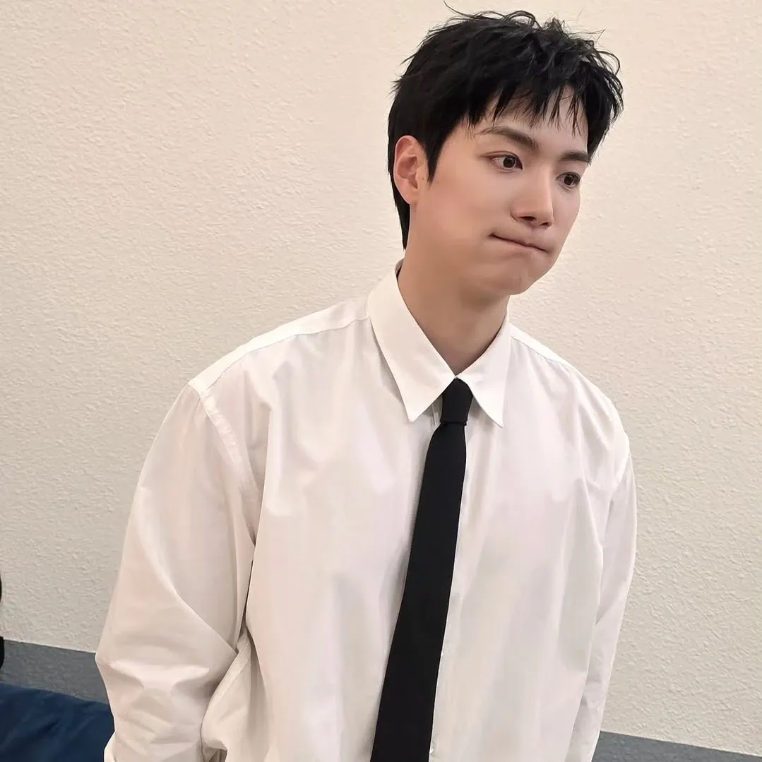 Latest photo of Kim Jonghyeon