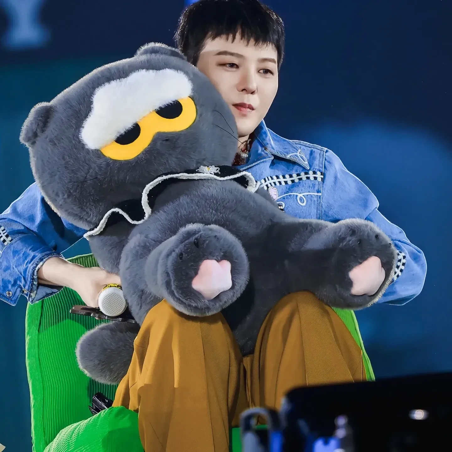 A moment captured by G-DRAGON (BIGBANG)'s fan