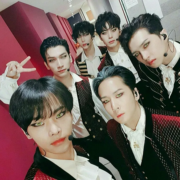 Behind-the-scenes cut of VIXX
