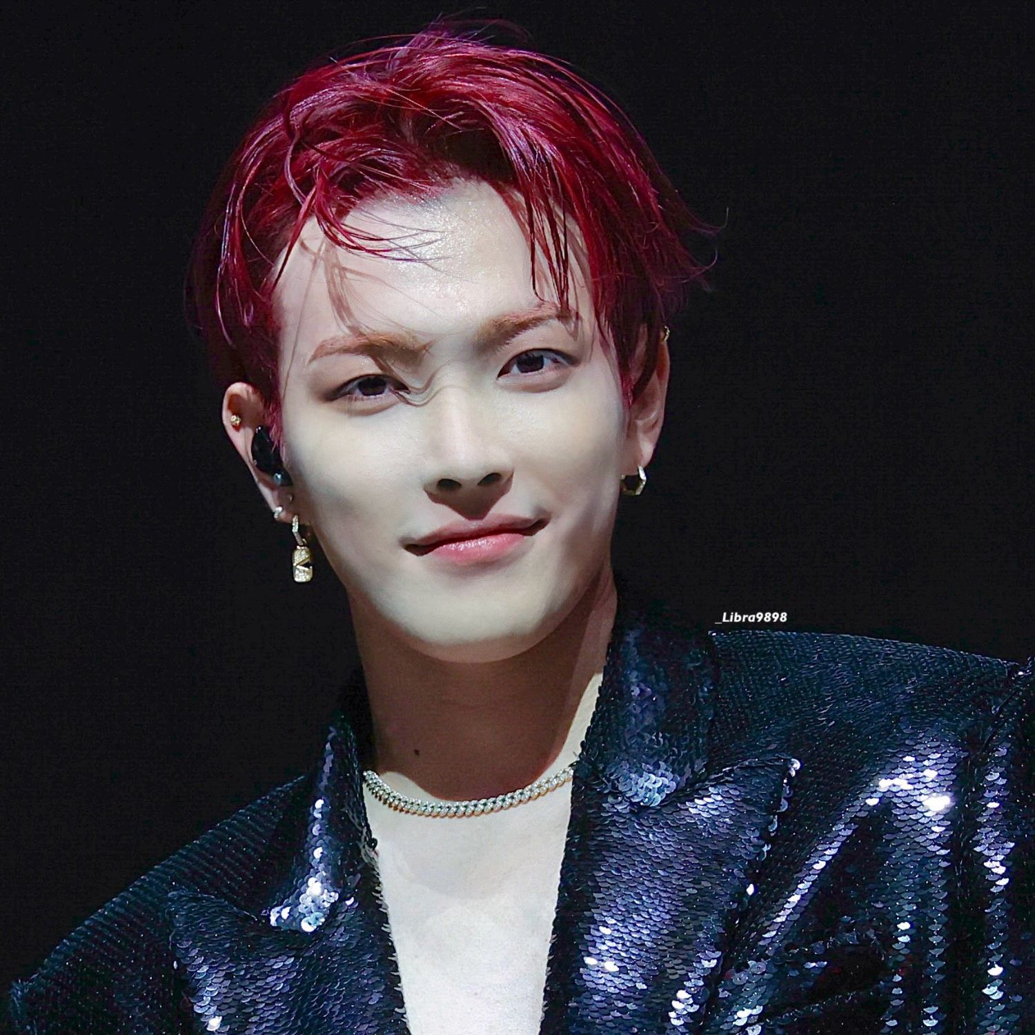 Hot post catching attention from 홍중 (에이티즈)'s fandom