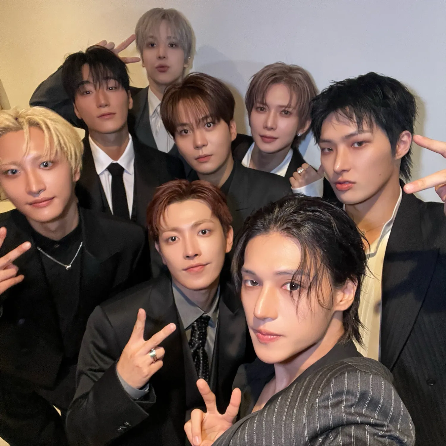 에이티즈 최근 활동샷