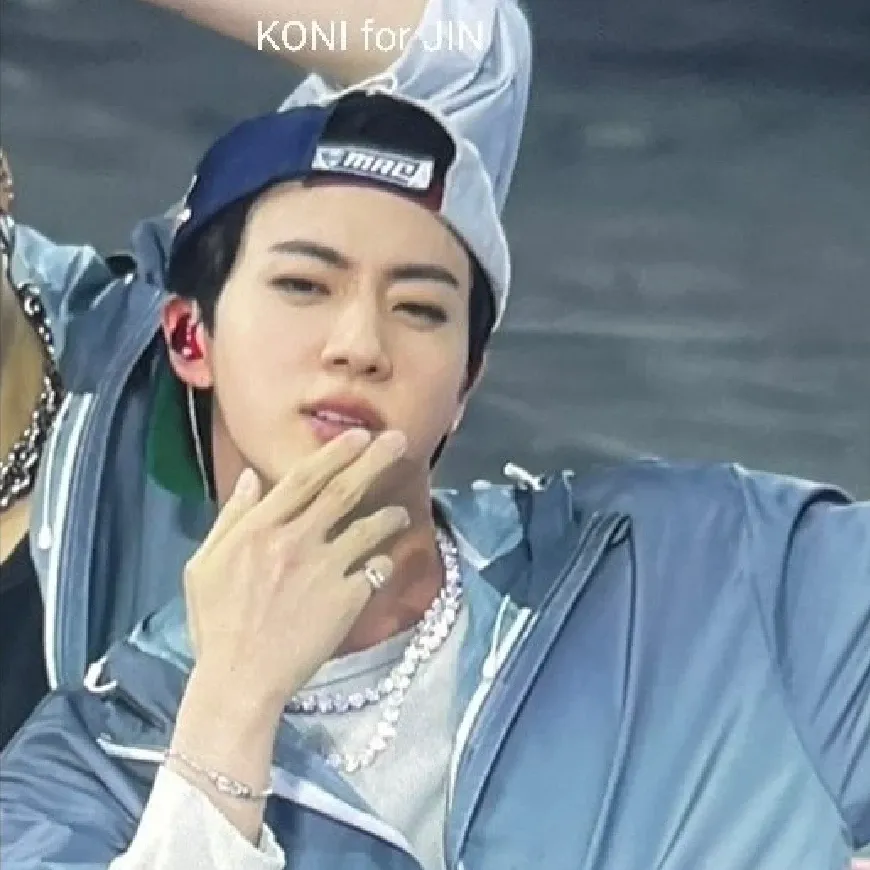 Potret di balik layar Jin (BTS)