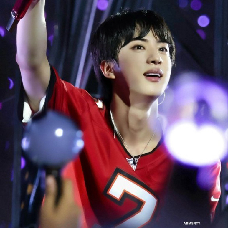 Foto terbaru Jin (BTS)