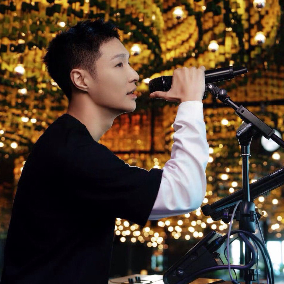 Lay (EXO)粉丝拍下的瞬间