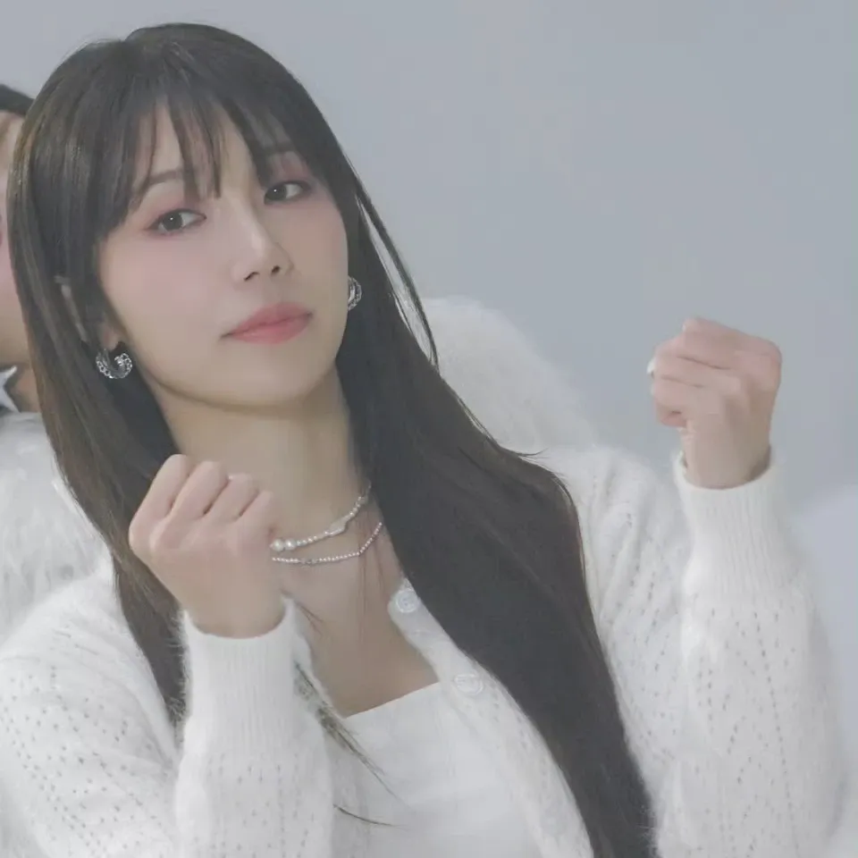 A moment captured by Jeong Eunji (Apink)'s fan