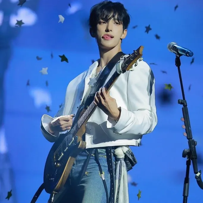 Behind-the-scenes cut of DK (SEVENTEEN)