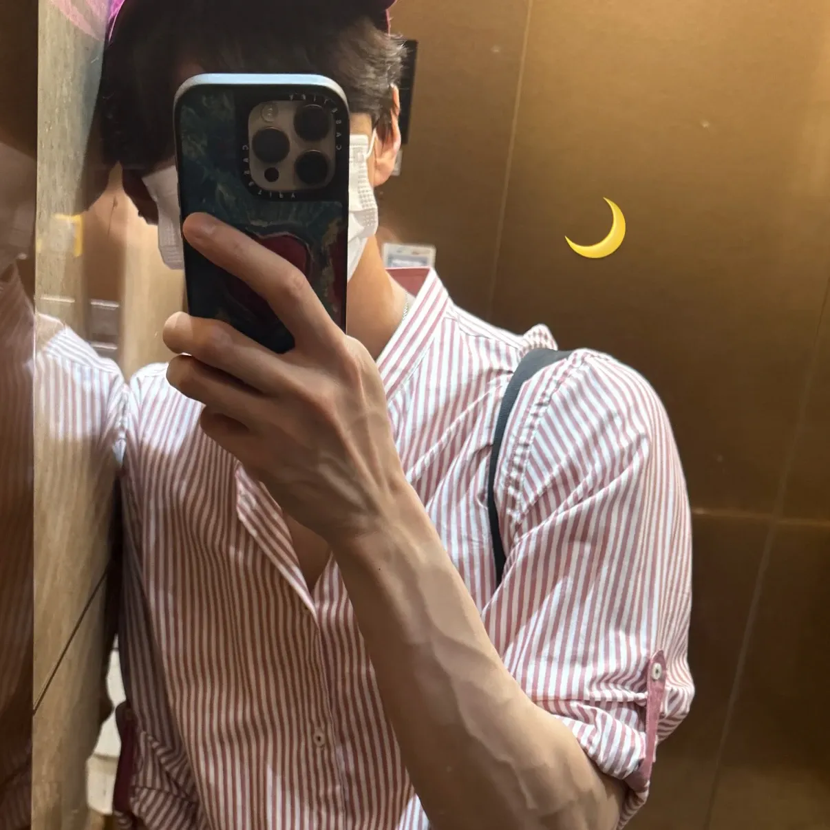 Behind-the-scenes cut of LEO (VIXX)