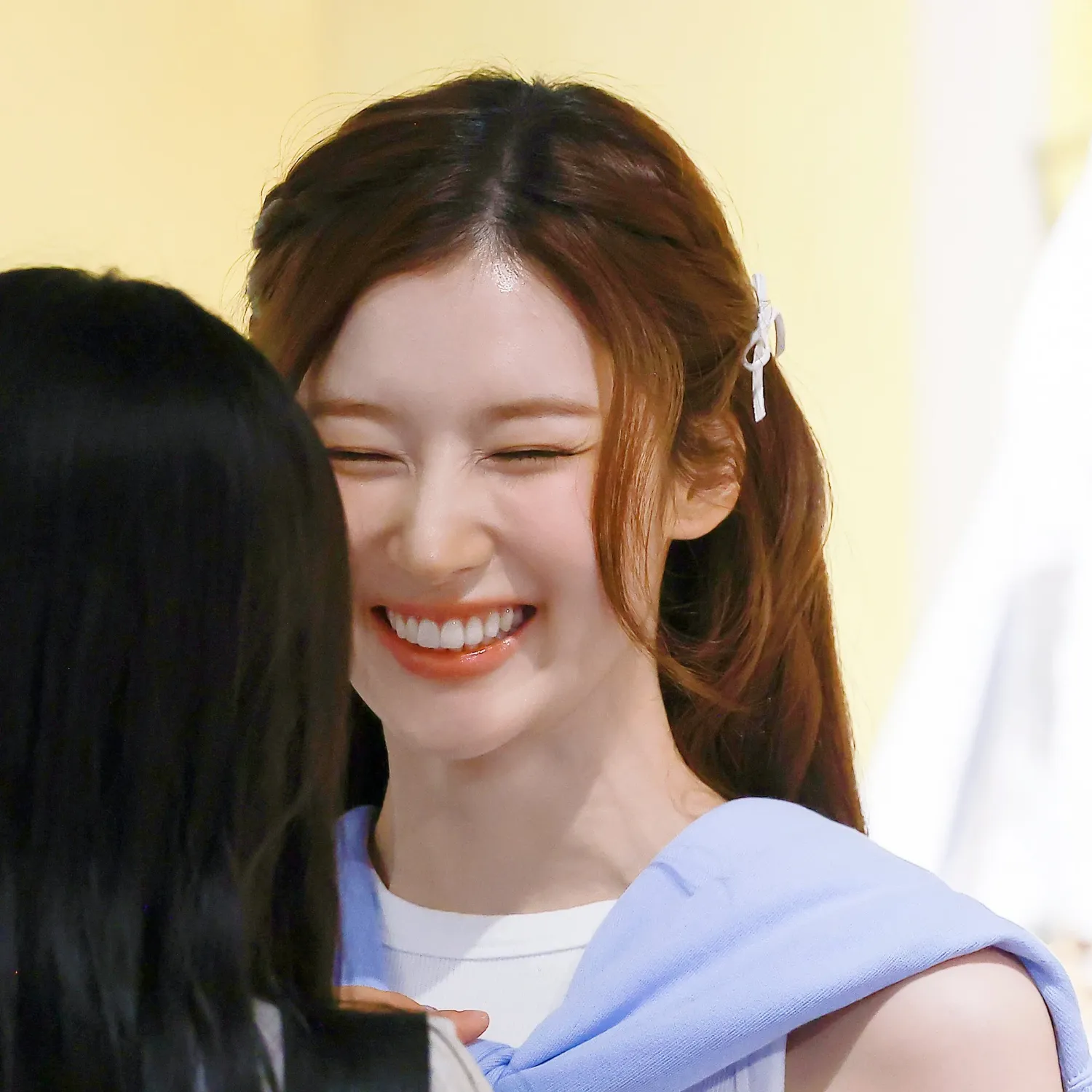 Potret di balik layar Sana (TWICE)