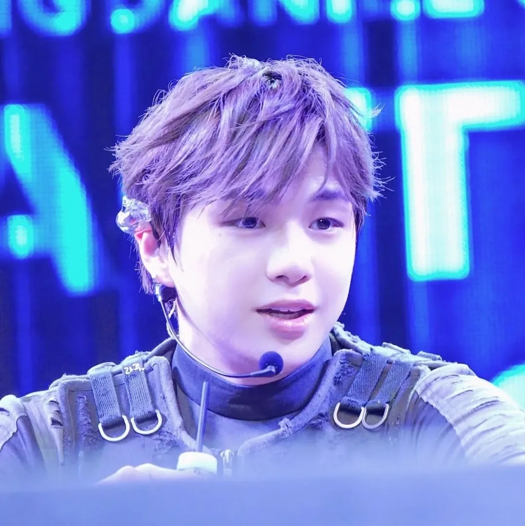 Behind-the-scenes cut of Kang Daniel