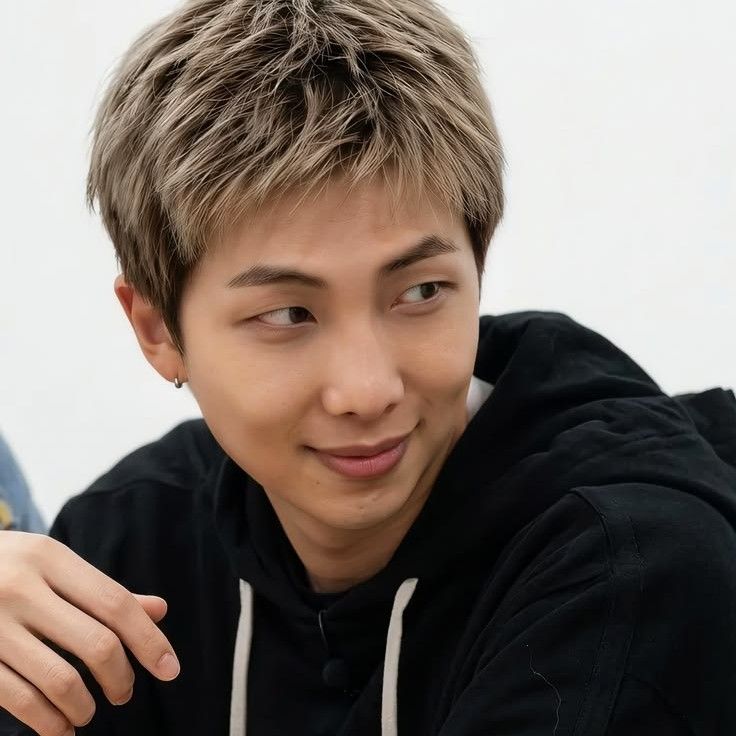 K-pop star post gaining attention now