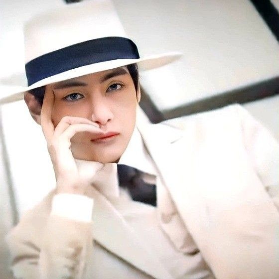 V (防彈少年團)的最新活動照片