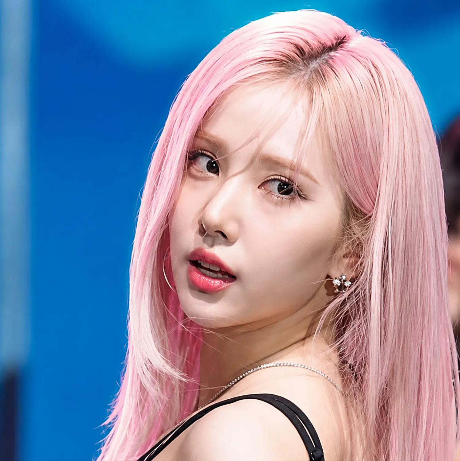 VIVIZ의 비하인드 컷