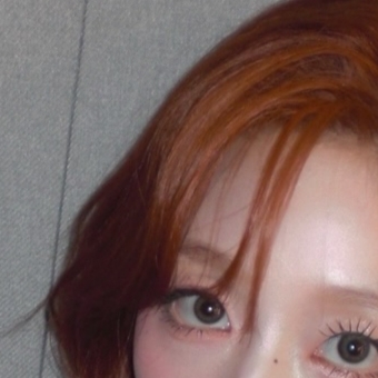 Latest photo of Jeong Yein (Lovelyz)