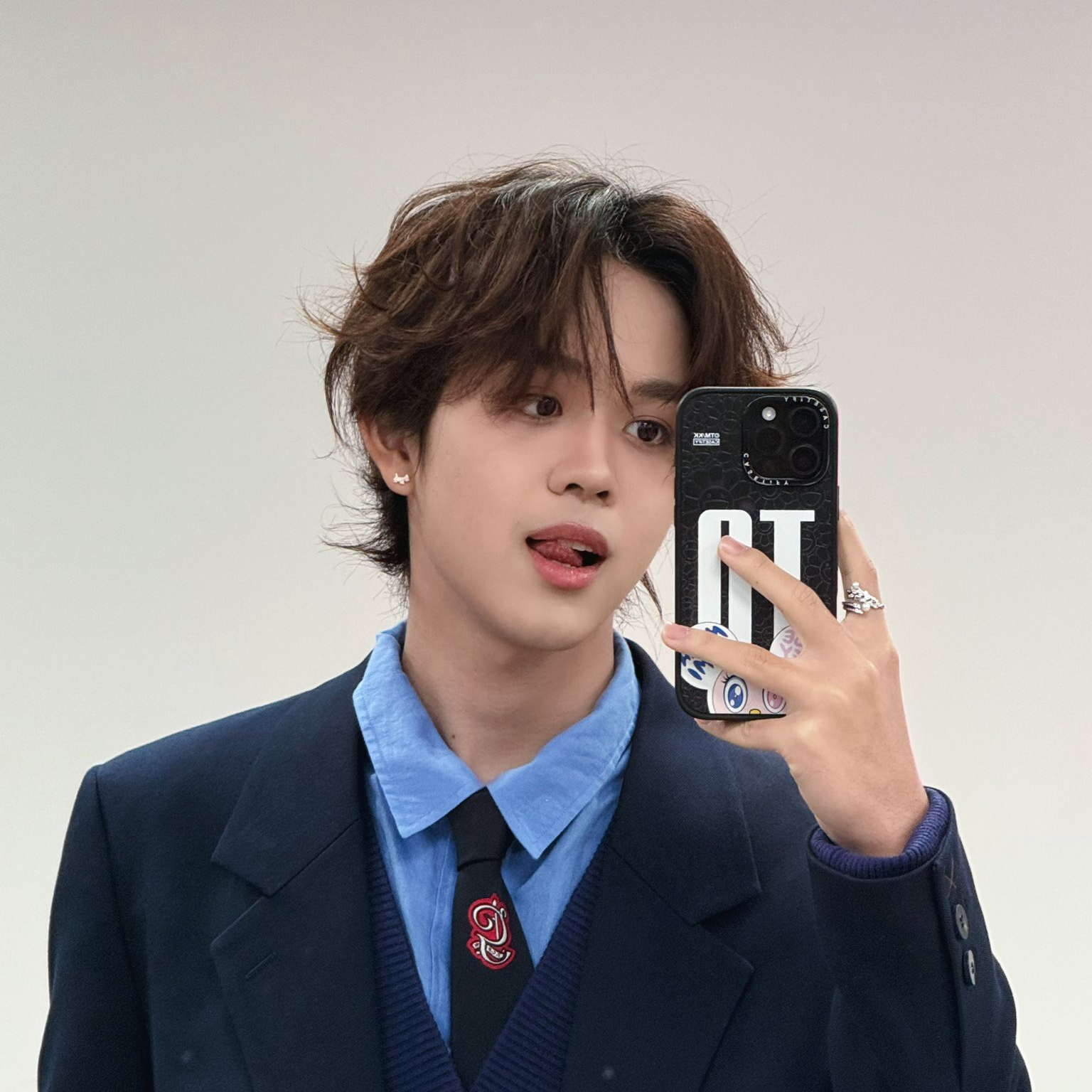 A moment captured by THI-O (NexT1DE)'s fan