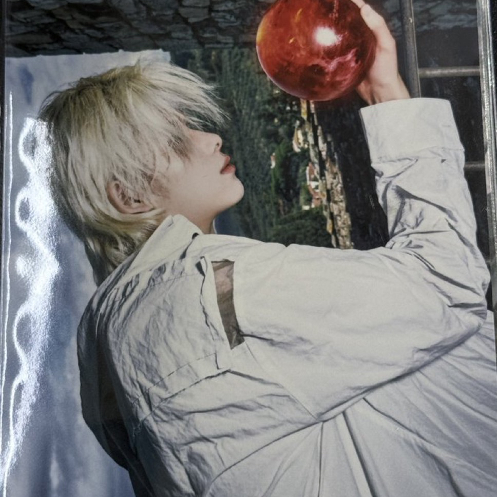 Behind-the-scenes cut of NI-KI (ENHYPEN)