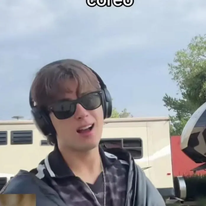 Latest photo of Alejandro (SANTOS BRAVOS)